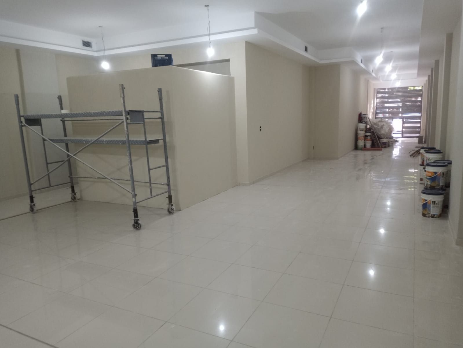 #MIRA ESTO # LOCAL # ESTRENAR # 300 M2C # COMPLETO - 11
