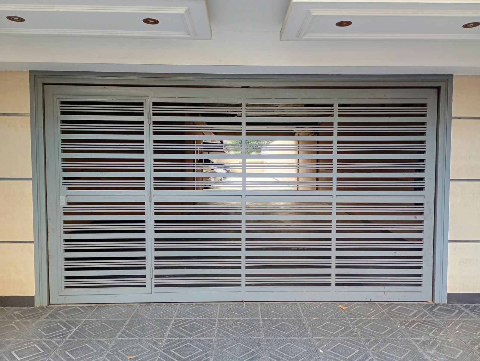 # MIRA ESTO # VENTA # COCHERA # ULTIMA DISPONIBLE # MTS ALBERDI - 4