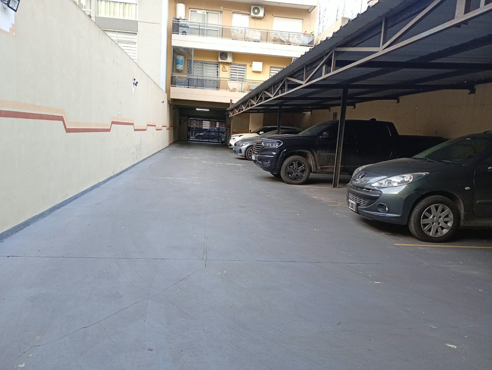 # MIRA ESTO # VENTA # COCHERA # ULTIMA DISPONIBLE # MTS ALBERDI - 6