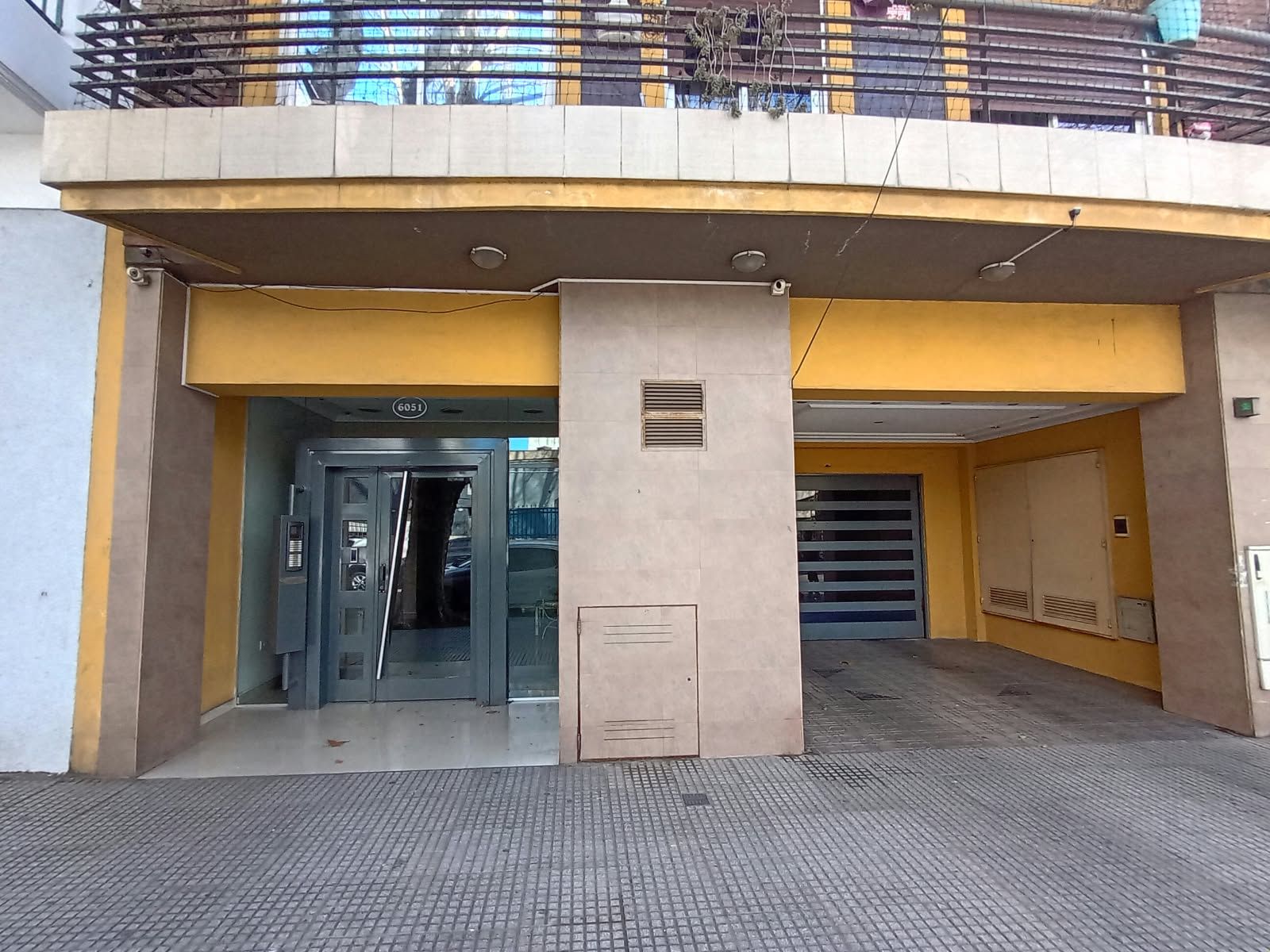 # MIRA ESTO # 3 AMB # BALCON # A MTS PLAZA # GGE CUB OPCIONAL - 10