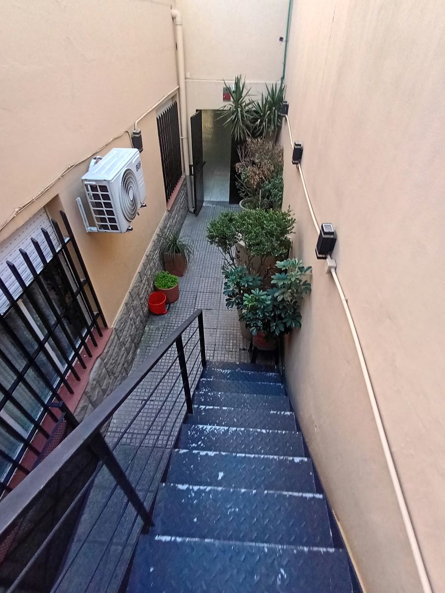 # MIRA ESTO # UNICA # CASA 7 AMB # PILETA # SAUNA # JACUZZI # SALON # GARAGE # TERRAZA - 44