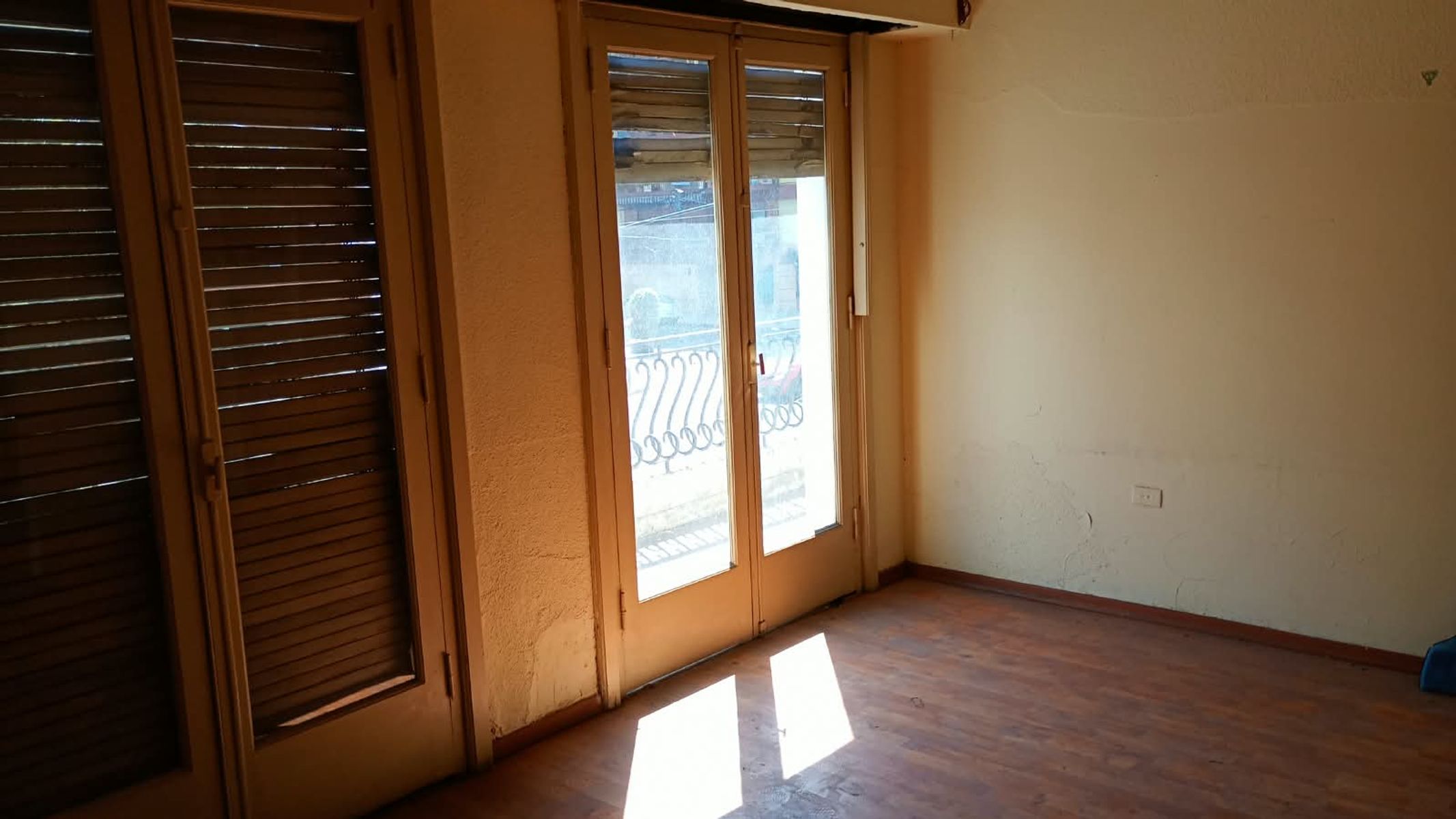# MIRA ESTO # LOCAL COMERCIAL # 350M2 # LOTE PROPIO # EXCELENTE UBICACION - 4