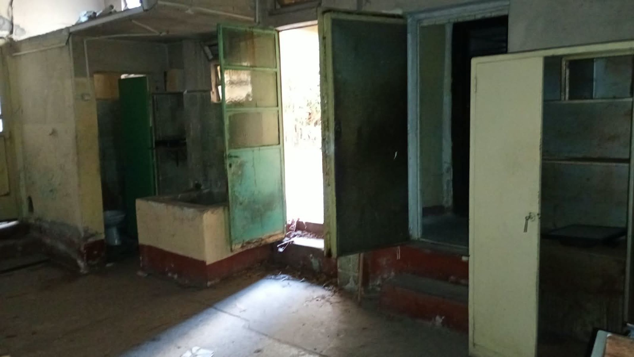# MIRA ESTO # LOCAL COMERCIAL # 350M2 # LOTE PROPIO # EXCELENTE UBICACION - 18