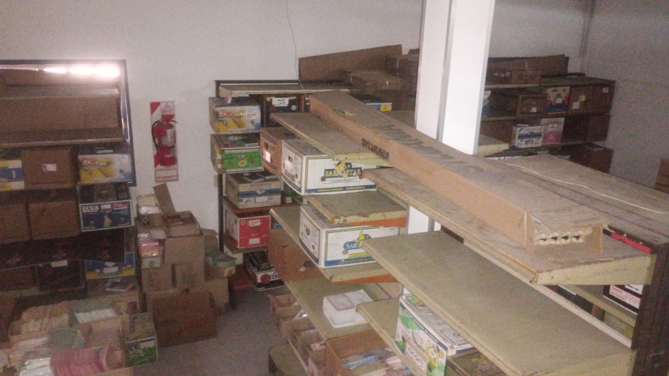 # MIRA ESTO # DEPOSITO 500 M2 # MONTACARGA # IMPECABLE - 14