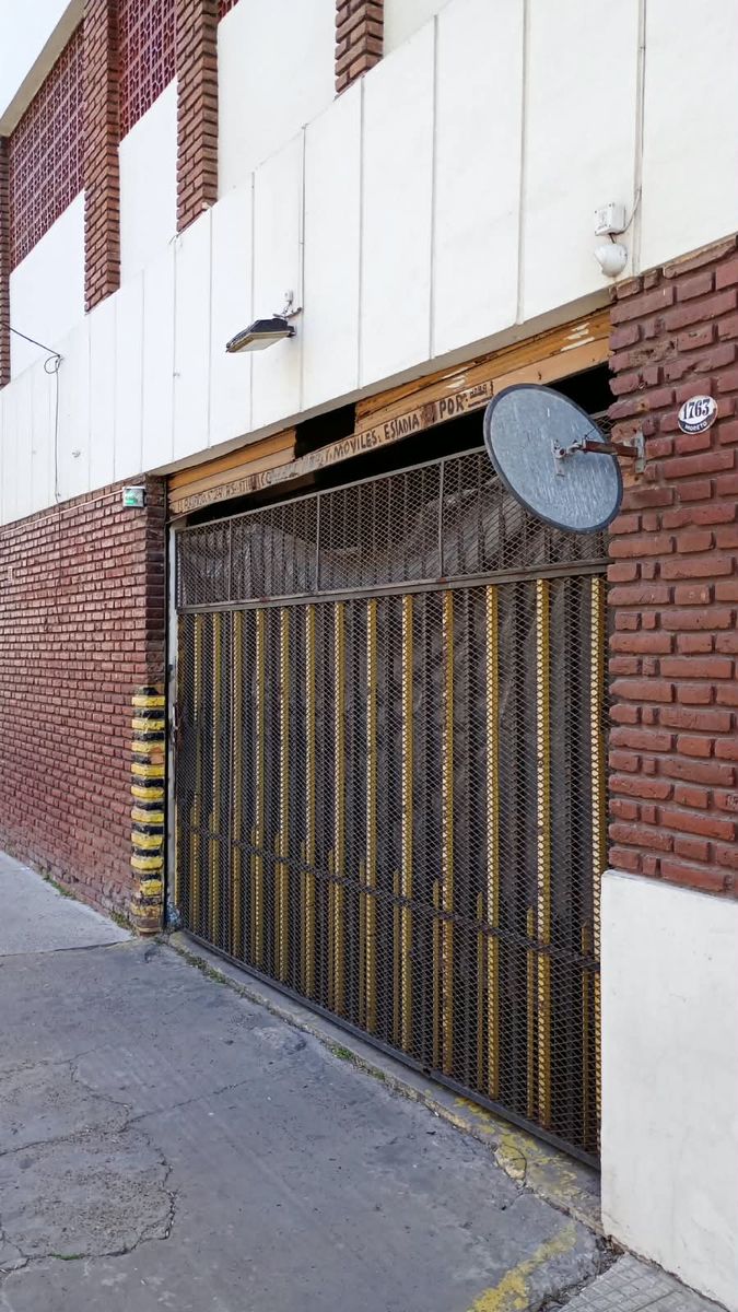 # MIRA ESTO # OPORTUNIDAD # GARAGE 1600M2C # 60 VEHICULOS # 100 OCUPACION TOTAL - 8