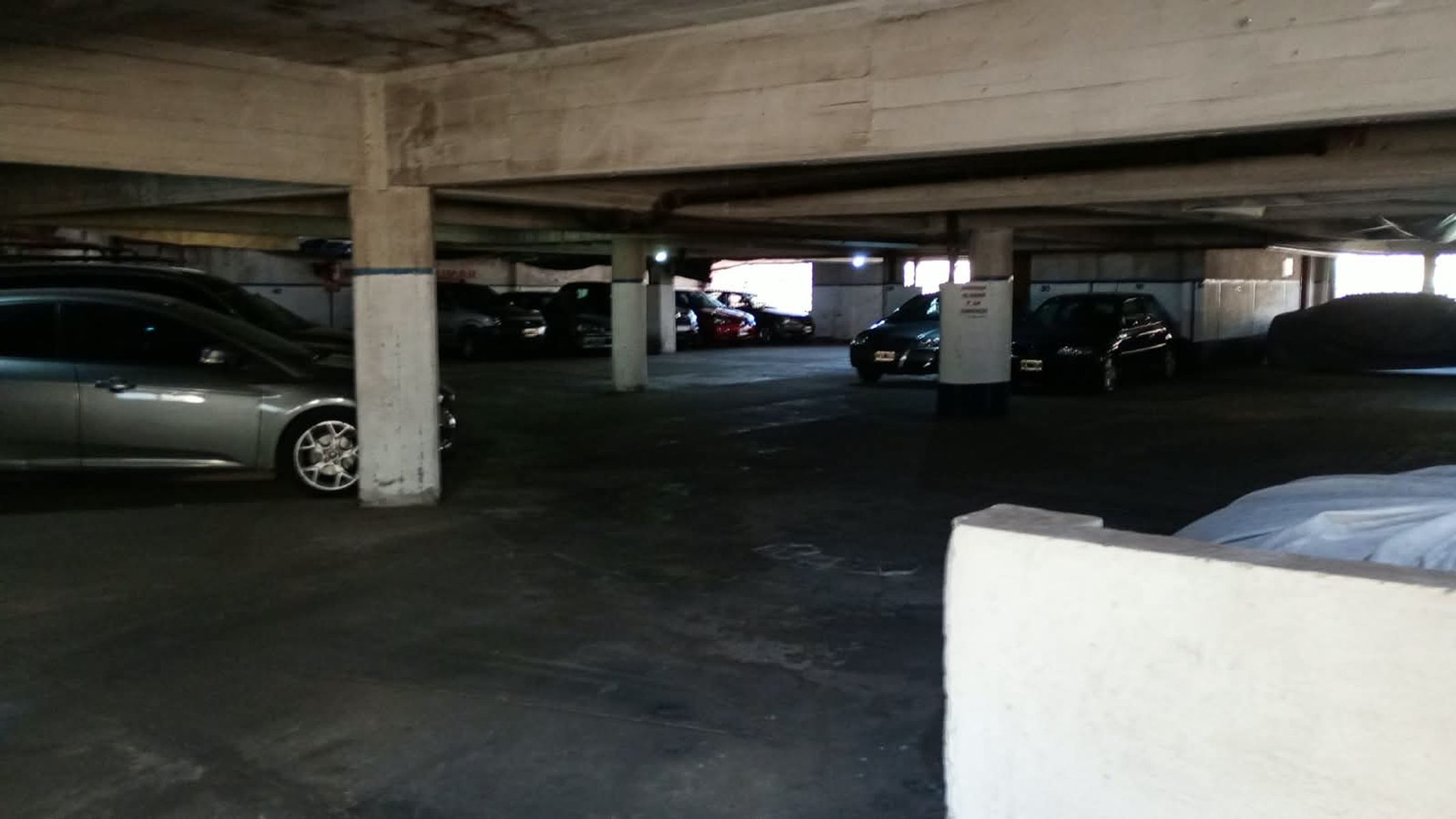 # MIRA ESTO # OPORTUNIDAD # GARAGE 1600M2C # 60 VEHICULOS # 100 OCUPACION TOTAL - 12