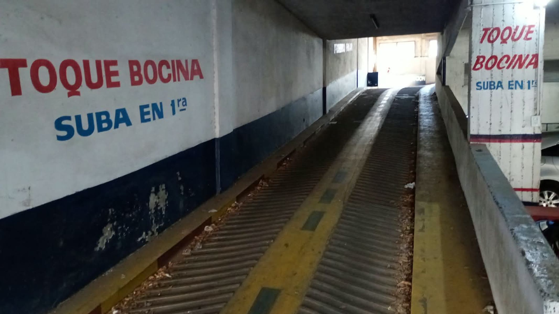 # MIRA ESTO # OPORTUNIDAD # GARAGE 1600M2C # 60 VEHICULOS # 100 OCUPACION TOTAL - 18