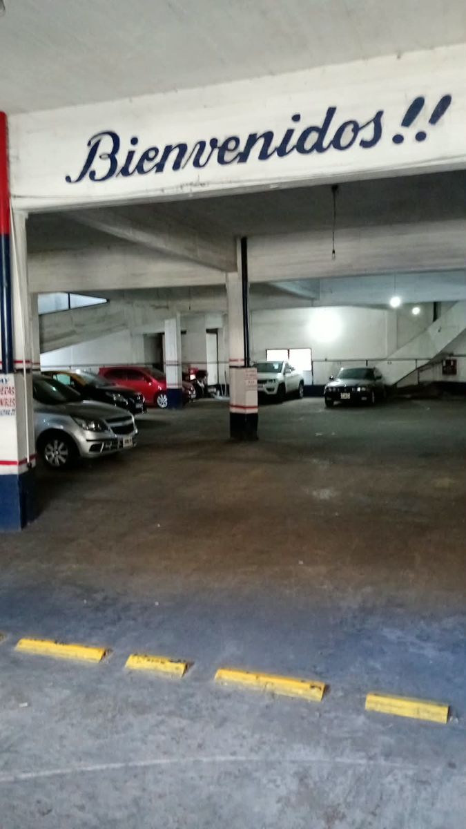# MIRA ESTO # OPORTUNIDAD # GARAGE 1600M2C # 60 VEHICULOS # 100 OCUPACION TOTAL - 19