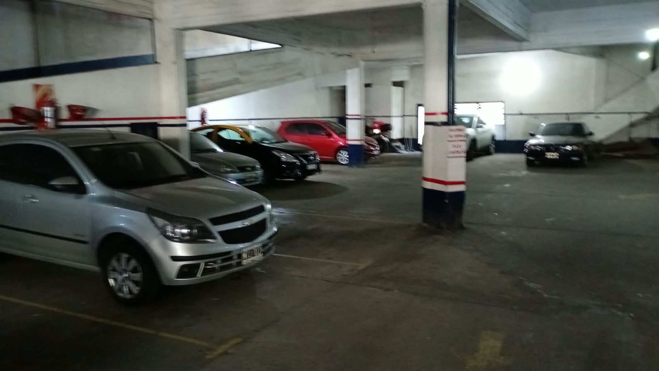 # MIRA ESTO # OPORTUNIDAD # GARAGE 1600M2C # 60 VEHICULOS # 100 OCUPACION TOTAL - 20