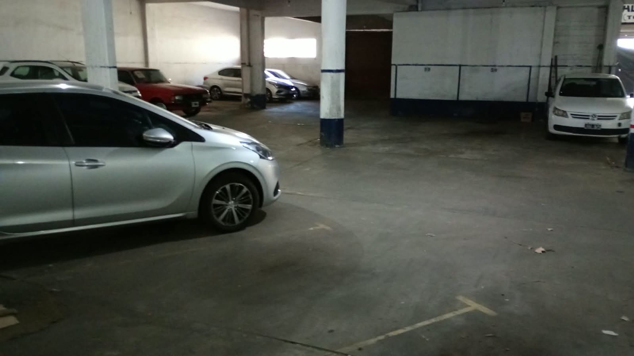 # MIRA ESTO # OPORTUNIDAD # GARAGE 1600M2C # 60 VEHICULOS # 100 OCUPACION TOTAL - 22
