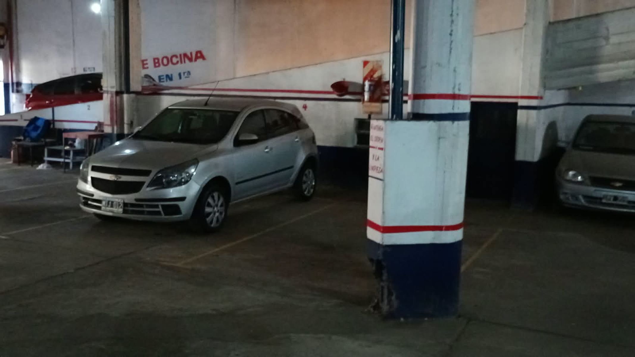 # MIRA ESTO # OPORTUNIDAD # GARAGE 1600M2C # 60 VEHICULOS # 100 OCUPACION TOTAL - 23
