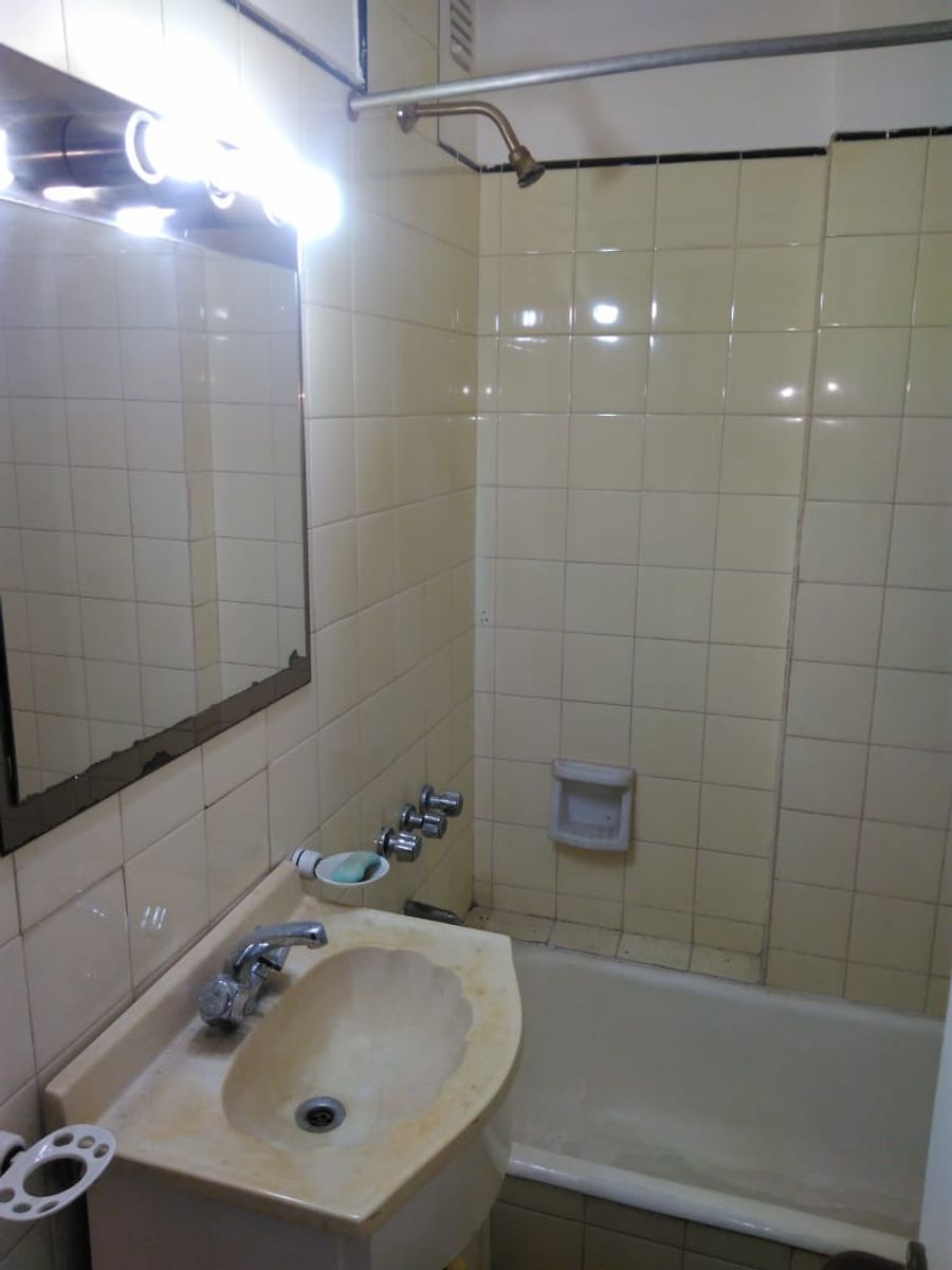 # MIRA ESTO # 2 AMB # A MTS AVENIDA # DISPONIBLE YA — foto 4
