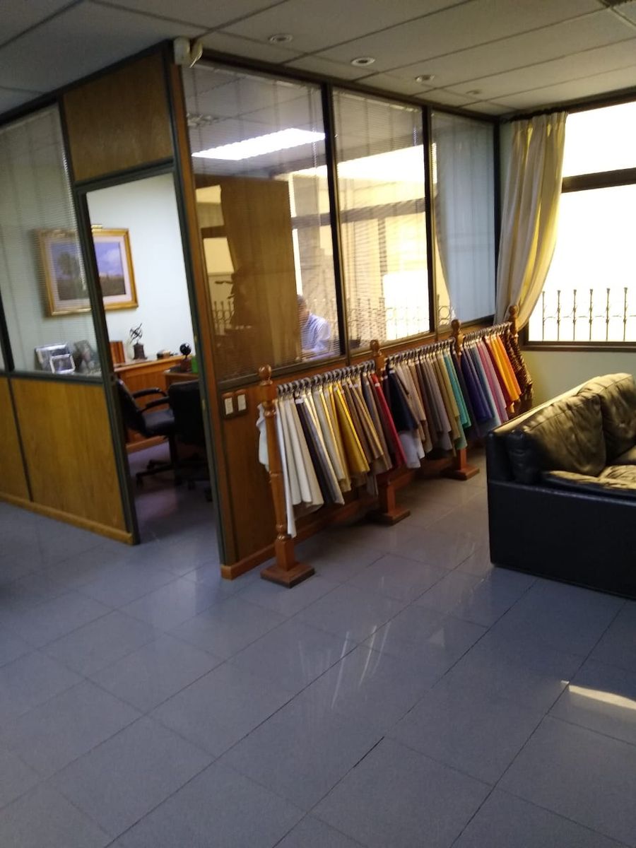 # MIRA ESTO # DEPOSITO # 3700 m2 # ING/CAMION # EXCELENTE UBICACION - 5