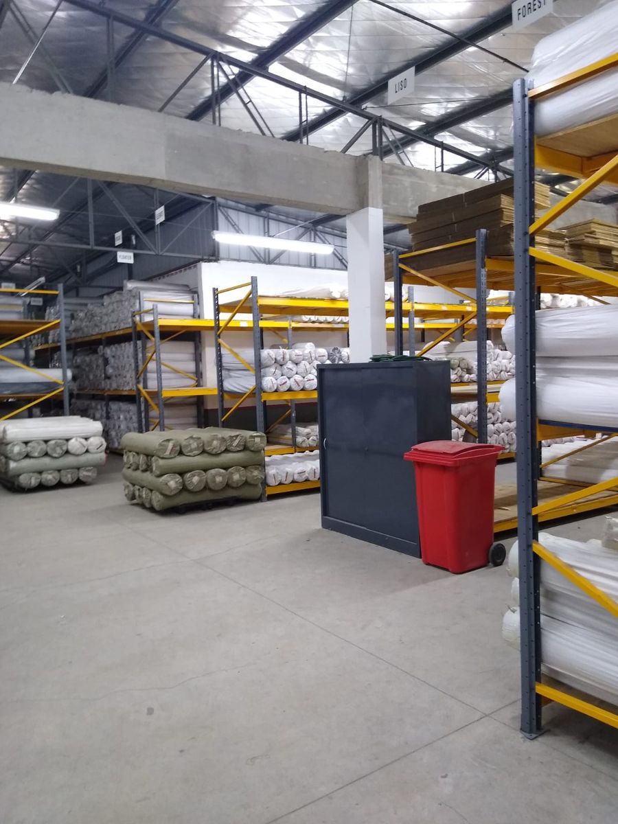 # MIRA ESTO # DEPOSITO # 3700 m2 # ING/CAMION # EXCELENTE UBICACION - 20
