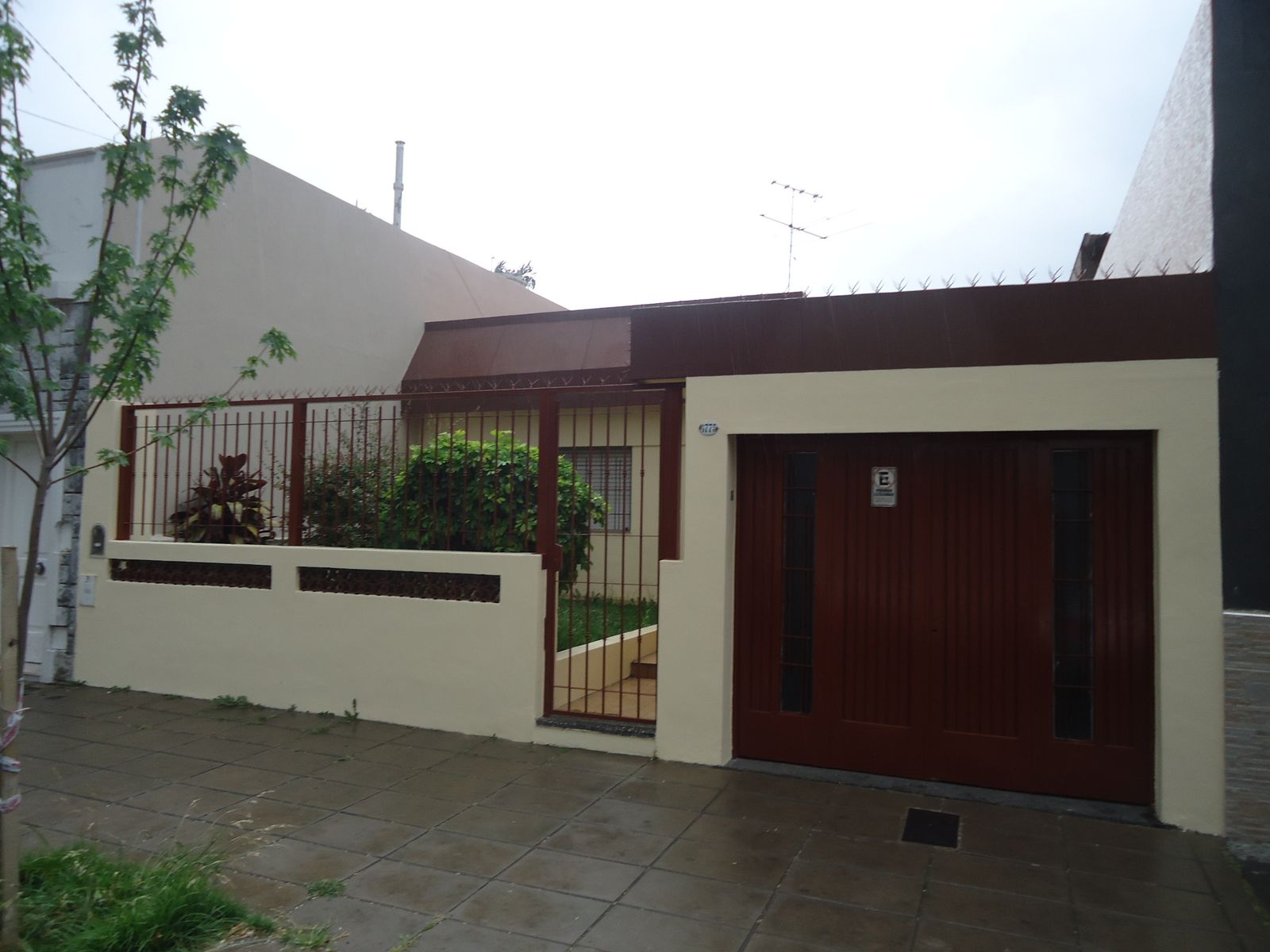 # MIRA ESTO # CASA # GARAJE JARDIN TERRAZA # LOTE 8,66 x 27 MTS APROX - 6