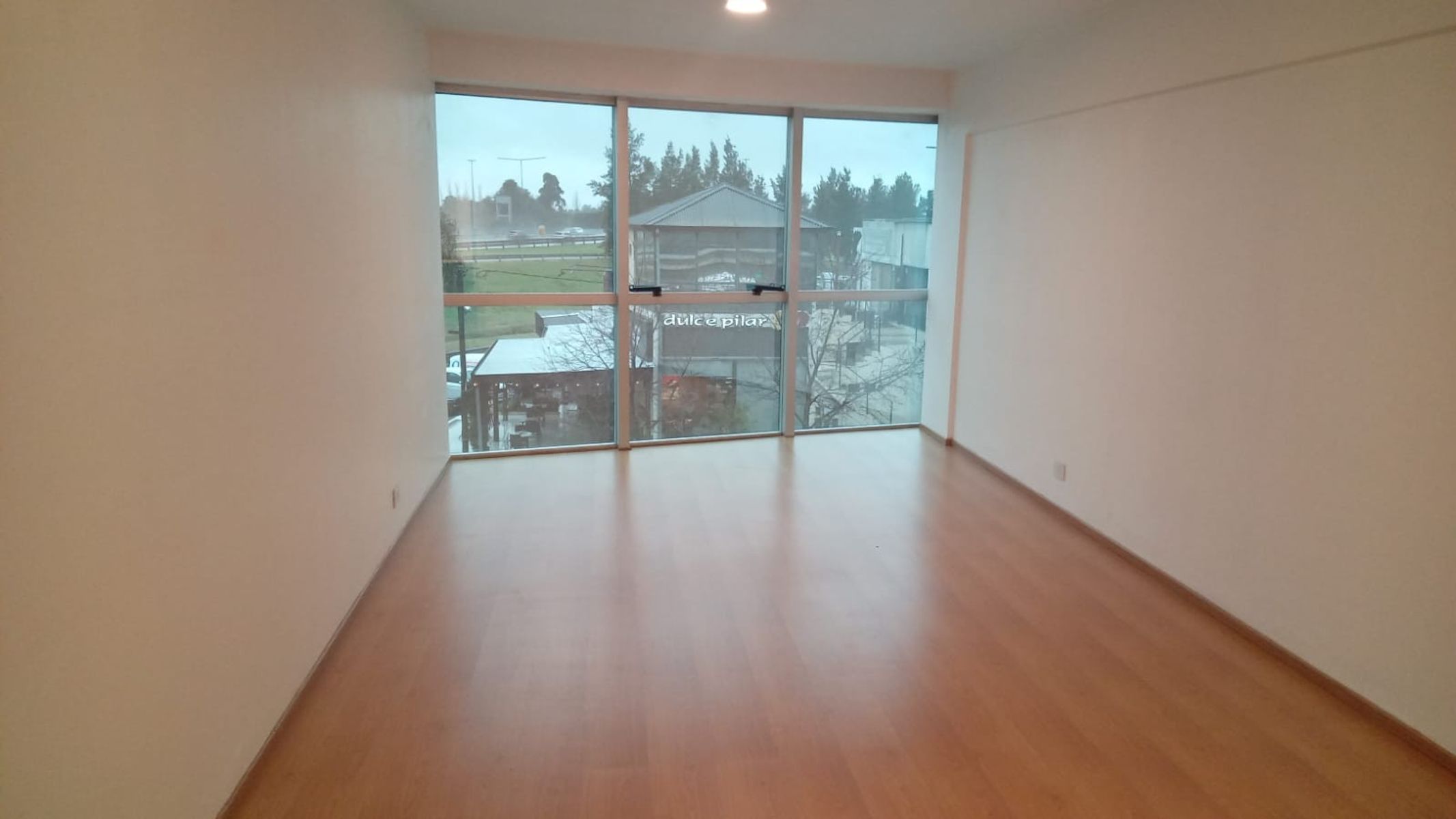Excelente oportunidad de inversión o vivienda en una ubicaciónprivilegiada. Este inmueble cuenta con kitchenette y baño completo, y esapto para uso profesional, ideal para quienes buscan un espacio - 6