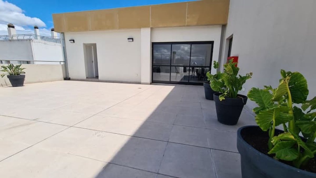 VENTA DPTO 1 DORM C/PILETA Y SUM MITRE Y AMEGHINO - 24