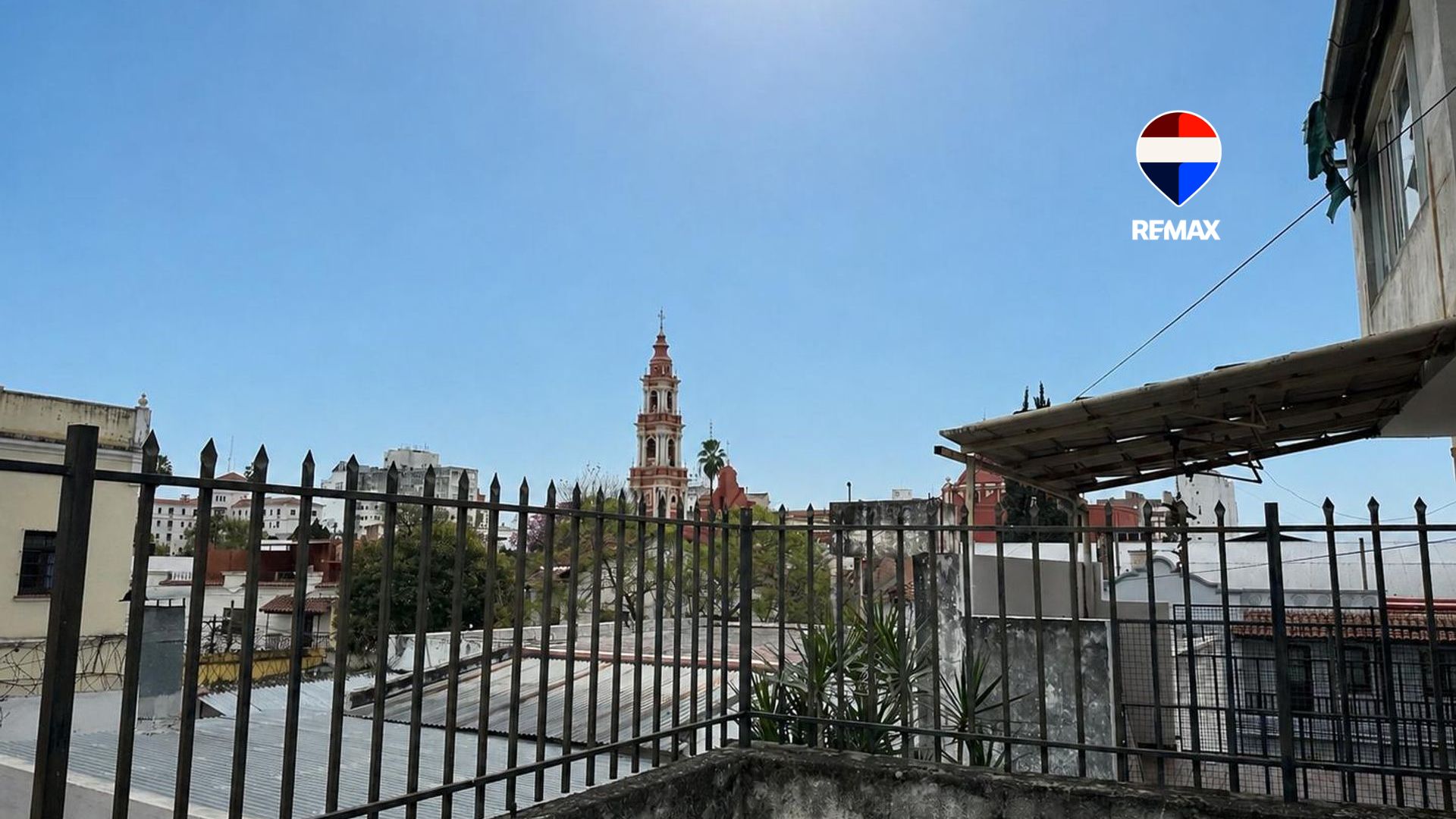 VENTA CASA CON LOCAL A 3 CUADRAS PLAZA 9 JULIO - 1