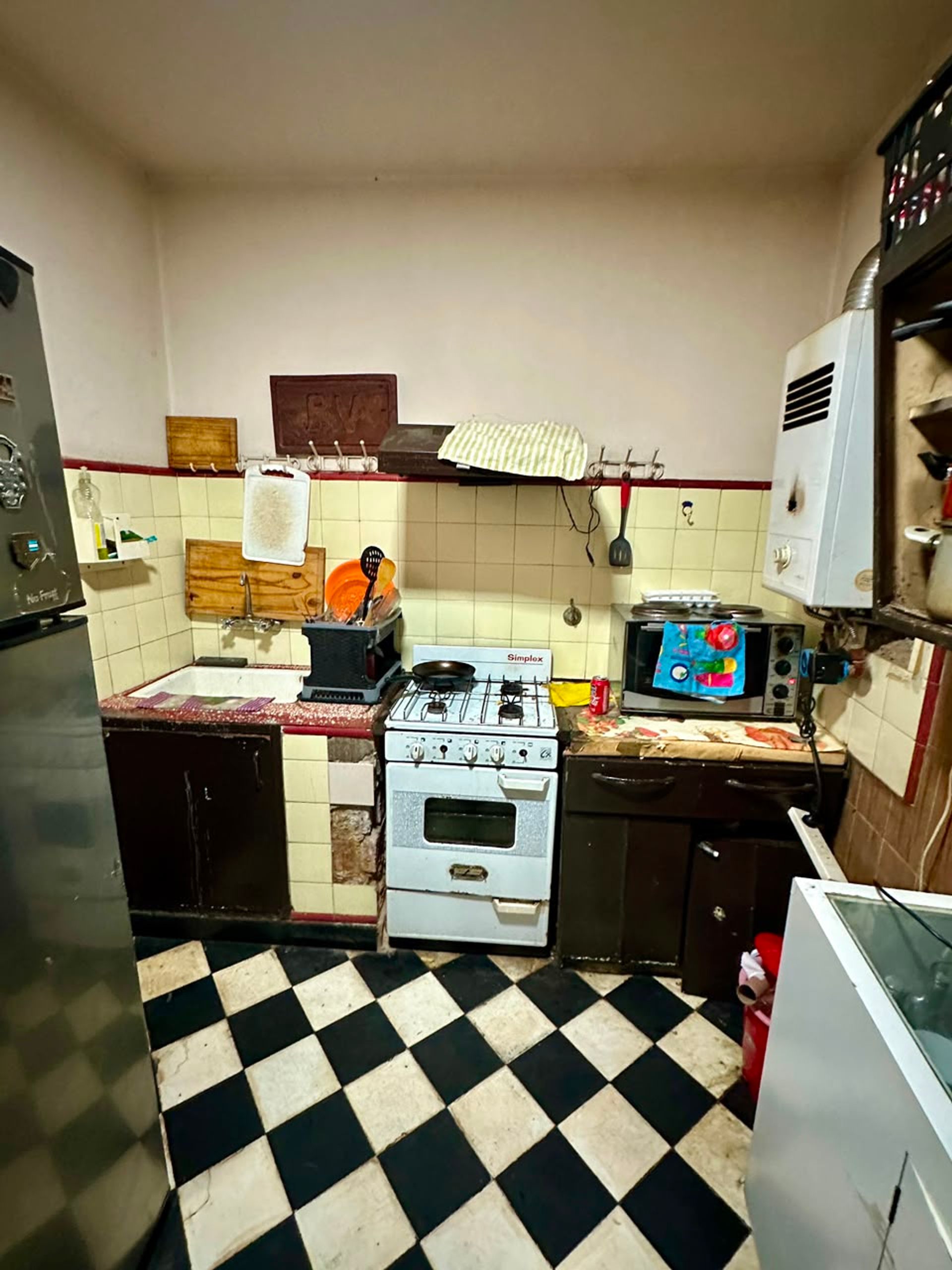 VENTA CASA CON LOCAL A 3 CUADRAS PLAZA 9 JULIO - 5