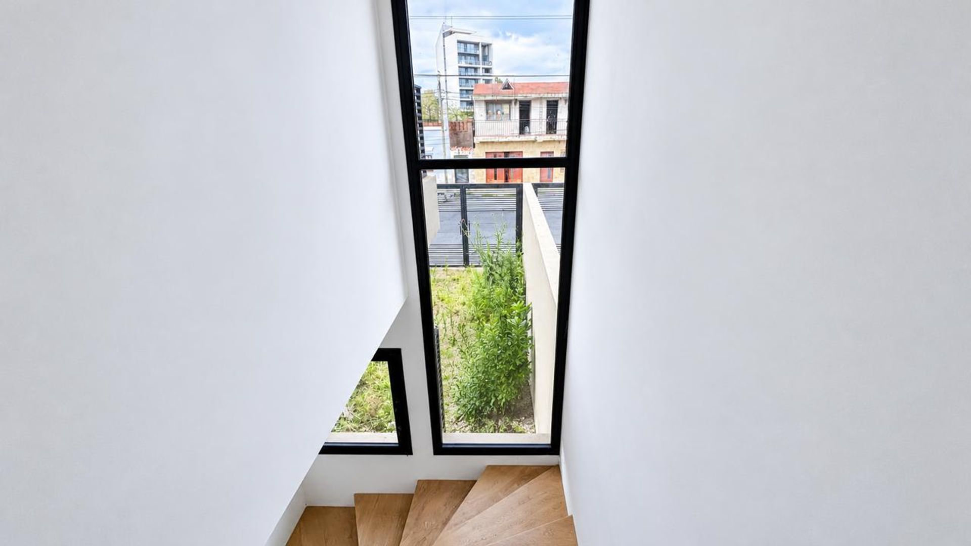 VENTA CASA C/PILETA APTA CREDITO Y COCHERA 2 DORM — foto 7