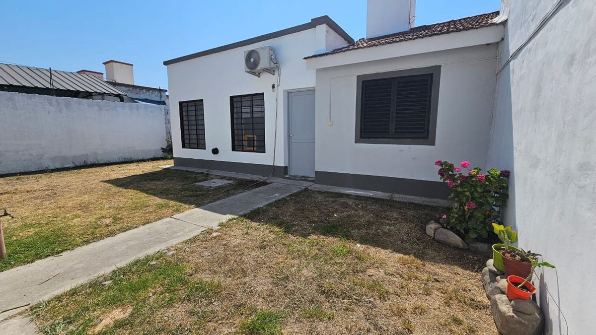 VENTA CASA 2 DORMITORIOS Bº EL HUAICO ZONA NORTE — foto 9
