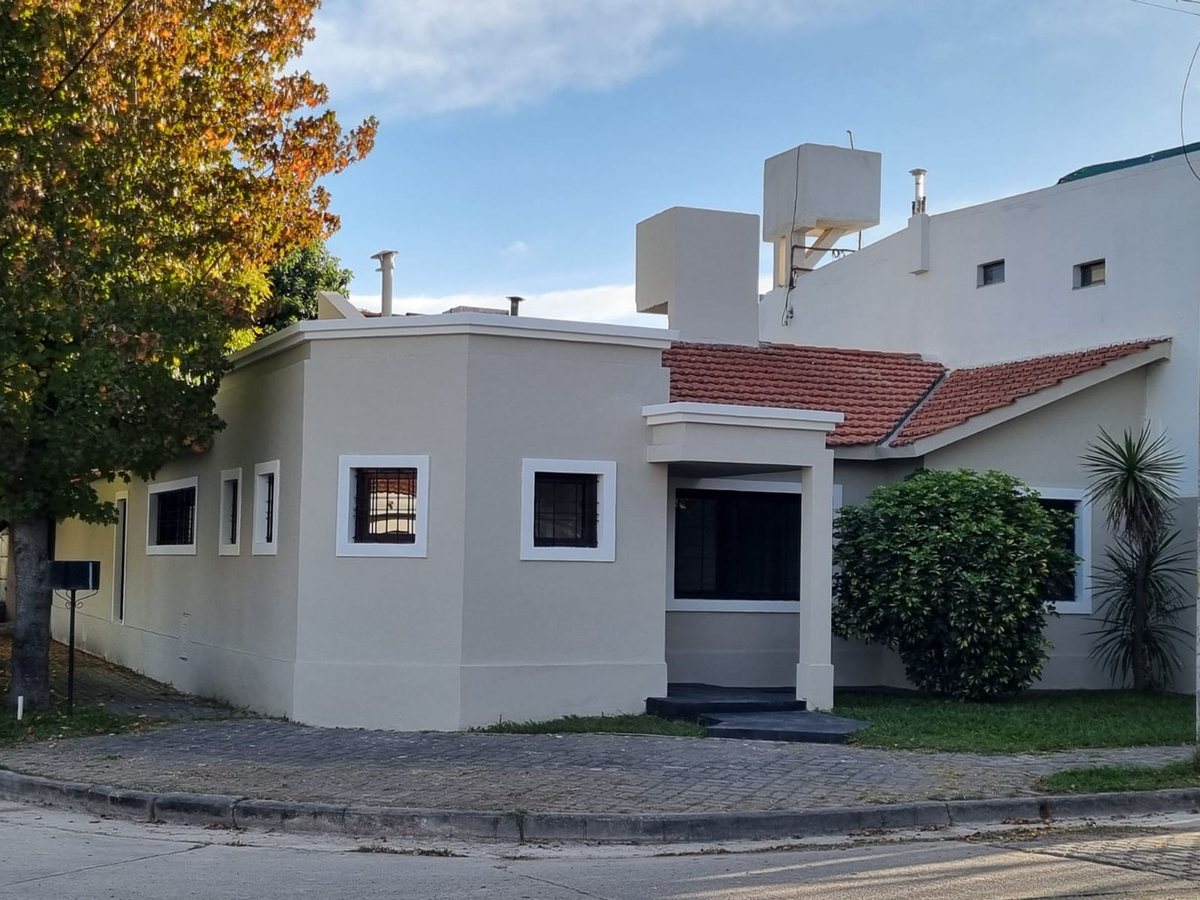 VENTA CASA 3 DORMITORIOS SAN CARLOS ZONA SUR - 10
