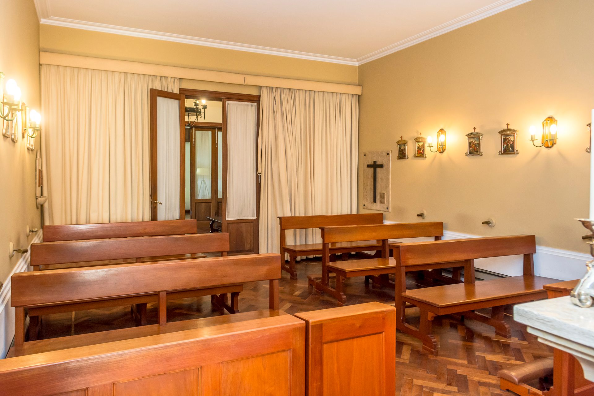 CASA 8 DORMITORIOS VENTA ZONA CENTRO APTO OFICINAS - 9