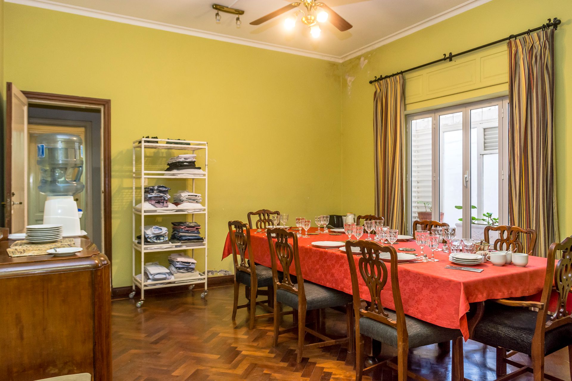 CASA 8 DORMITORIOS VENTA ZONA CENTRO APTO OFICINAS - 11