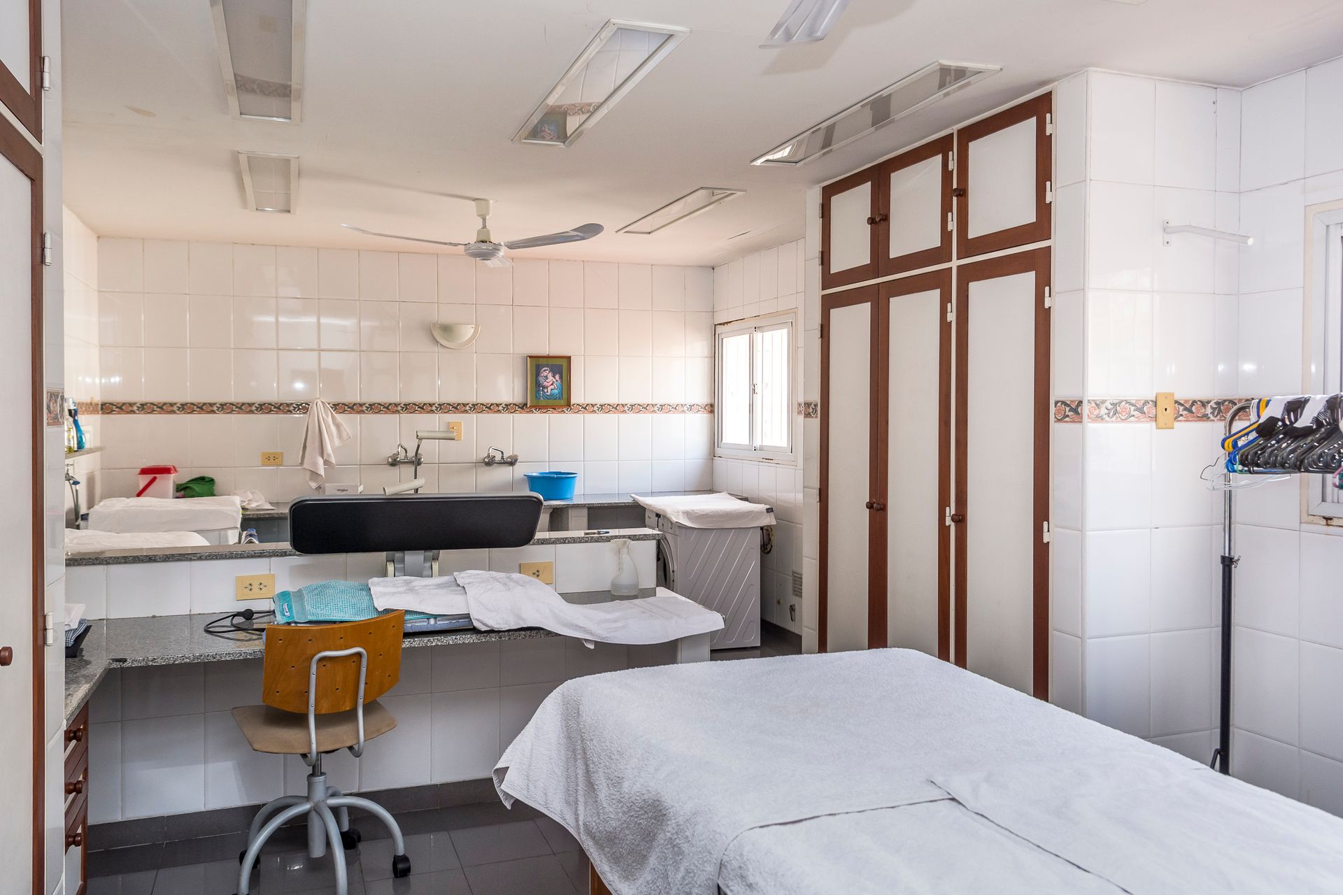 CASA 8 DORMITORIOS VENTA ZONA CENTRO APTO OFICINAS - 19