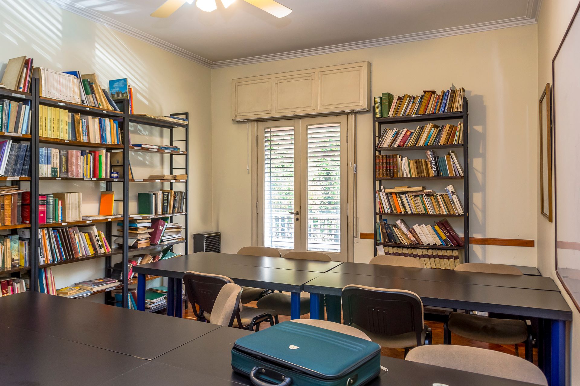CASA 8 DORMITORIOS VENTA ZONA CENTRO APTO OFICINAS - 23