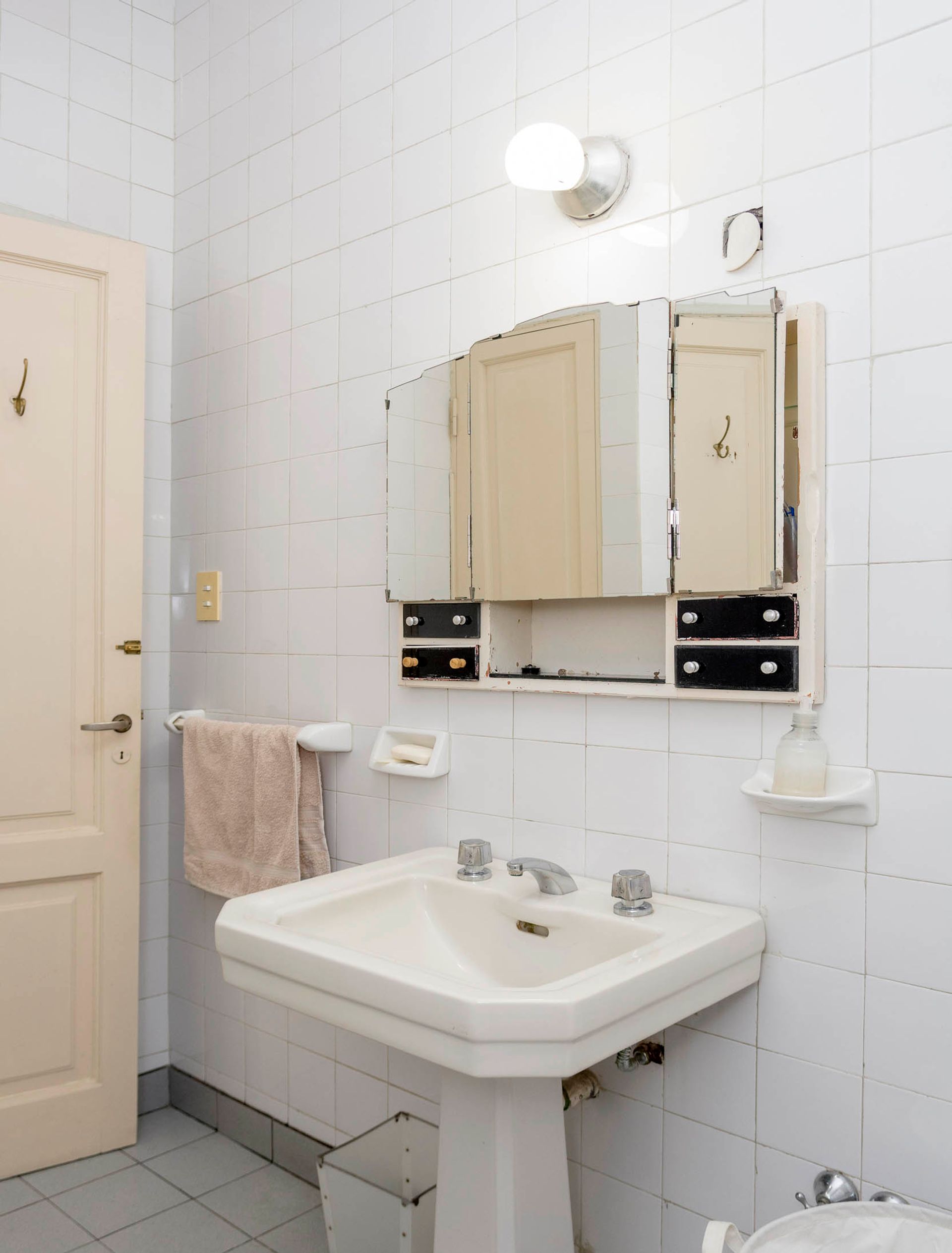 CASA 8 DORMITORIOS VENTA ZONA CENTRO APTO OFICINAS - 27