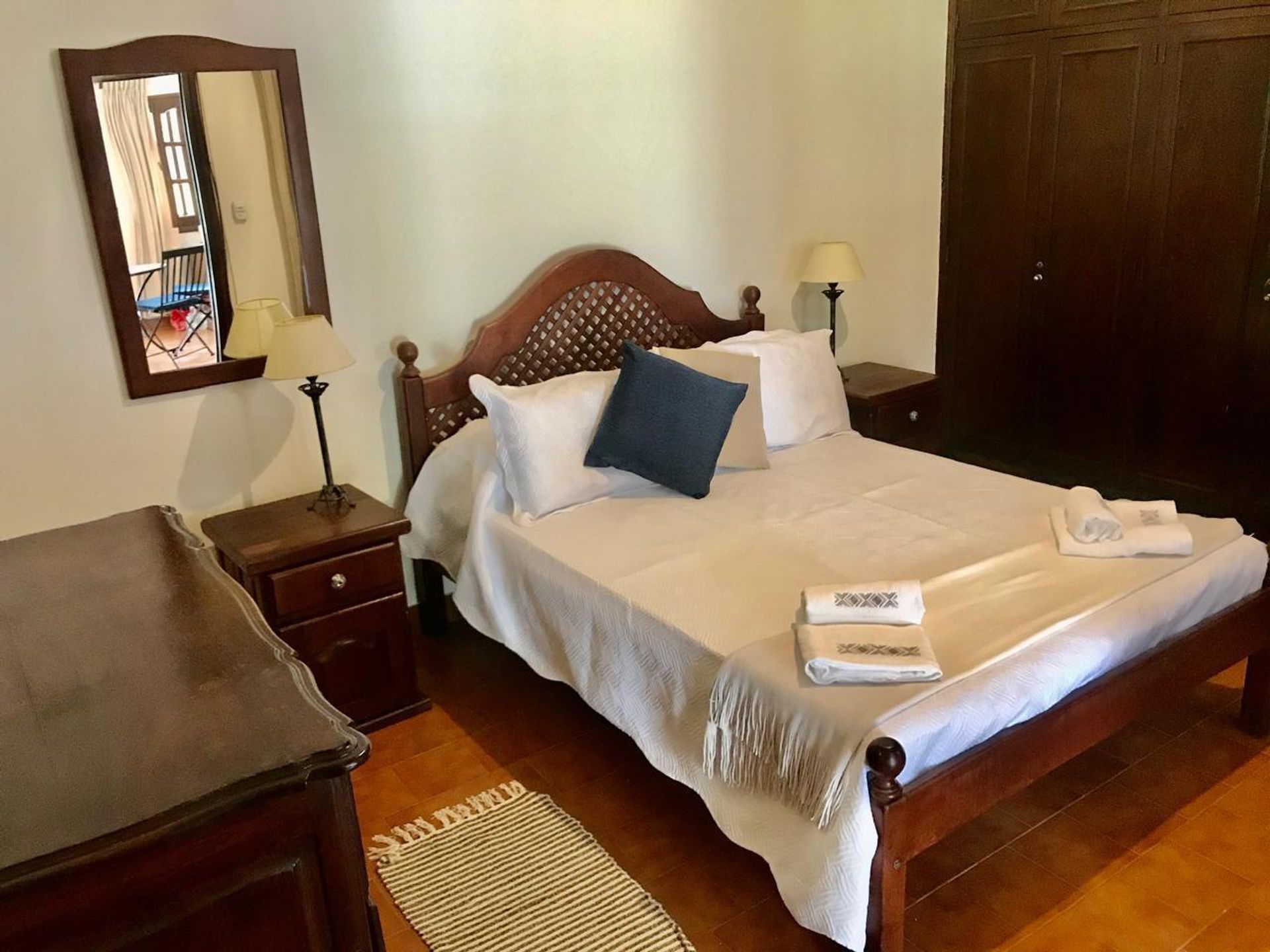 VENTA CASA C/PILETA SAN LORENZO RECIBE PROPIEDAD - 8