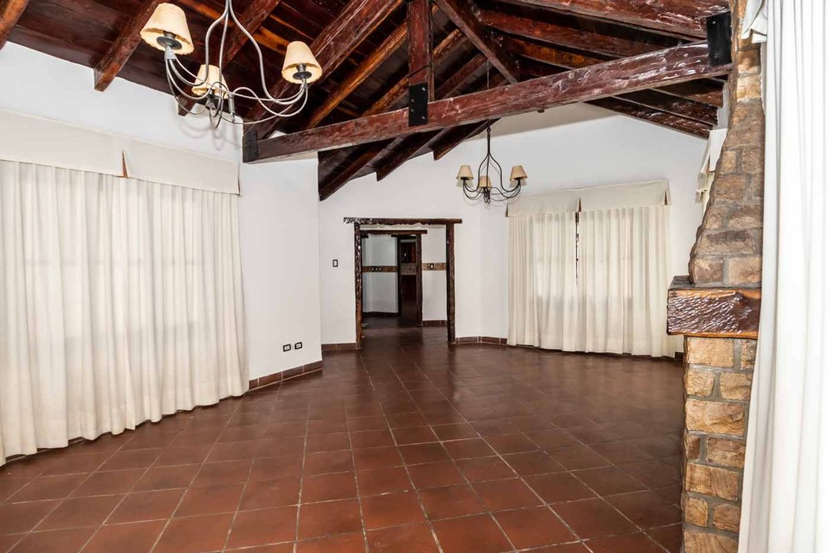 VENTA CASA C/PILETA LA ALMUDENA APTA CREDITO - 5
