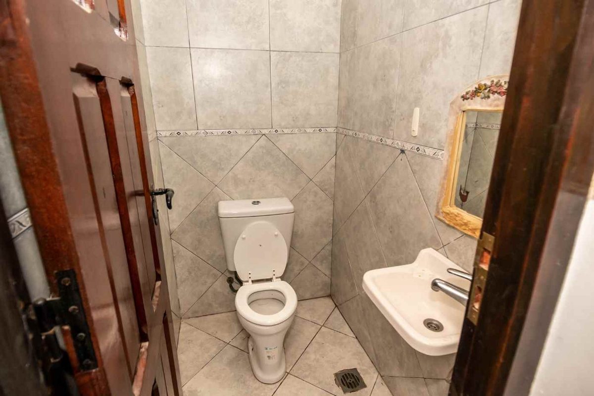 VENTA CASA C/PILETA LA ALMUDENA APTA CREDITO - 10