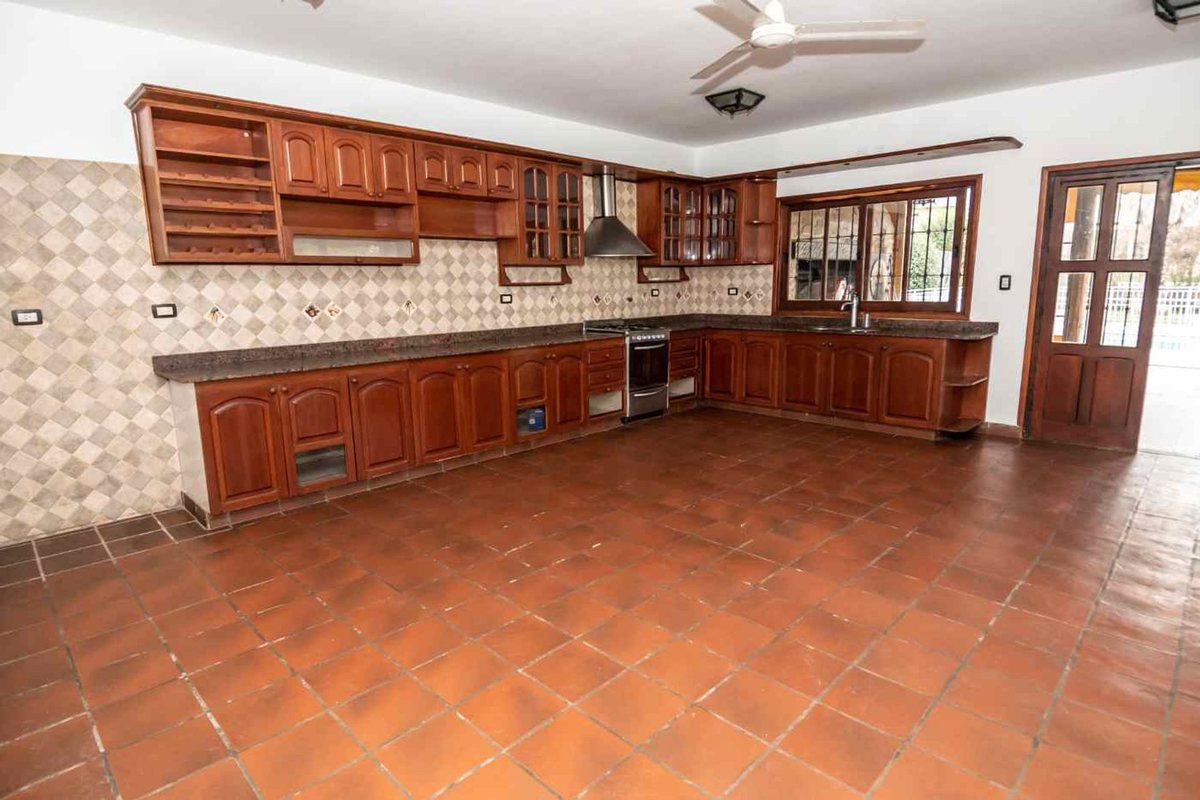 VENTA CASA C/PILETA LA ALMUDENA APTA CREDITO - 11