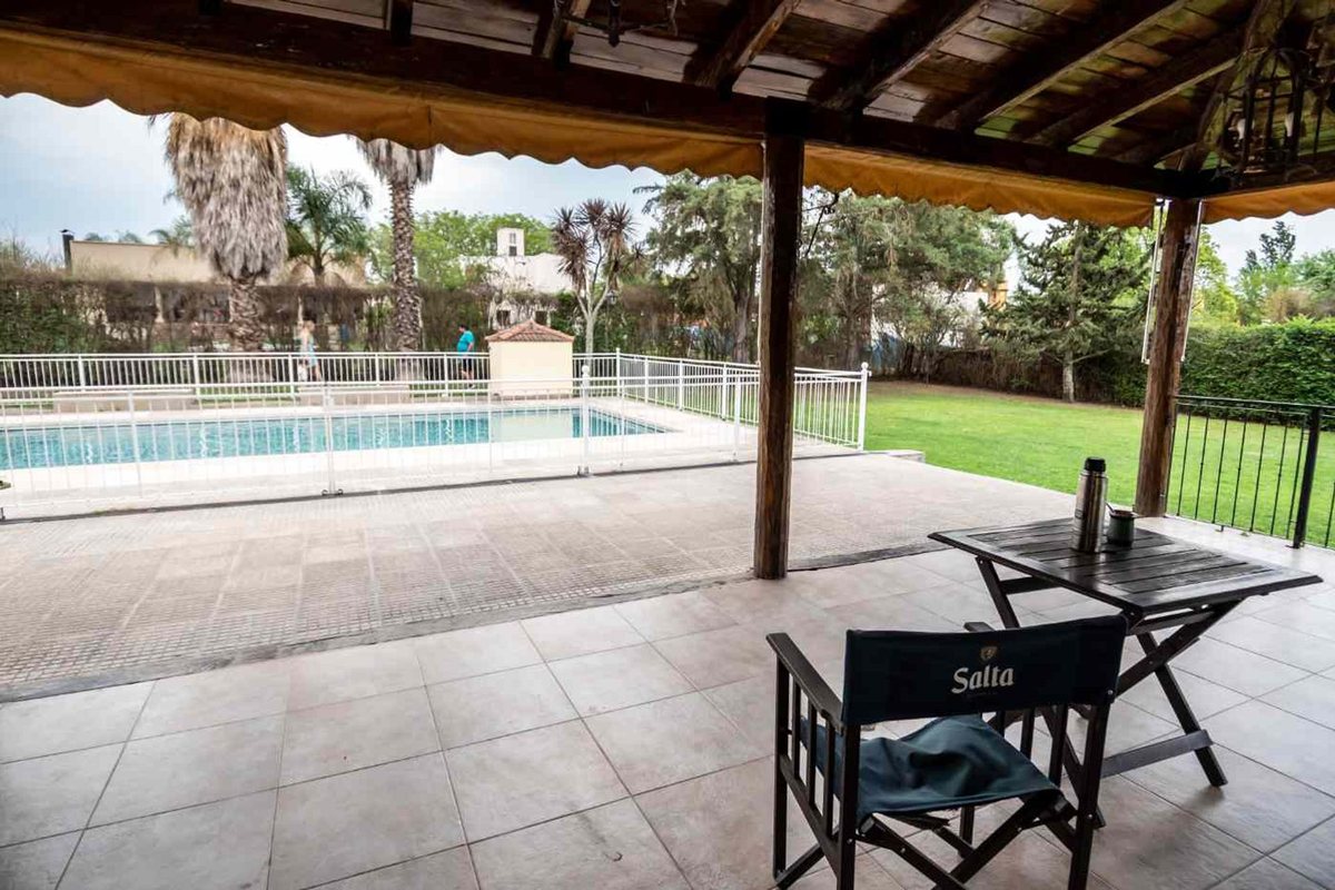 VENTA CASA C/PILETA LA ALMUDENA APTA CREDITO - 13