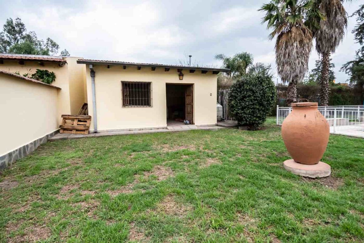 VENTA CASA C/PILETA LA ALMUDENA APTA CREDITO - 20