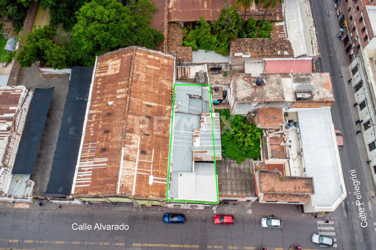VENTA CASA CON LOCALES COMERCIALES CENTRO - 3