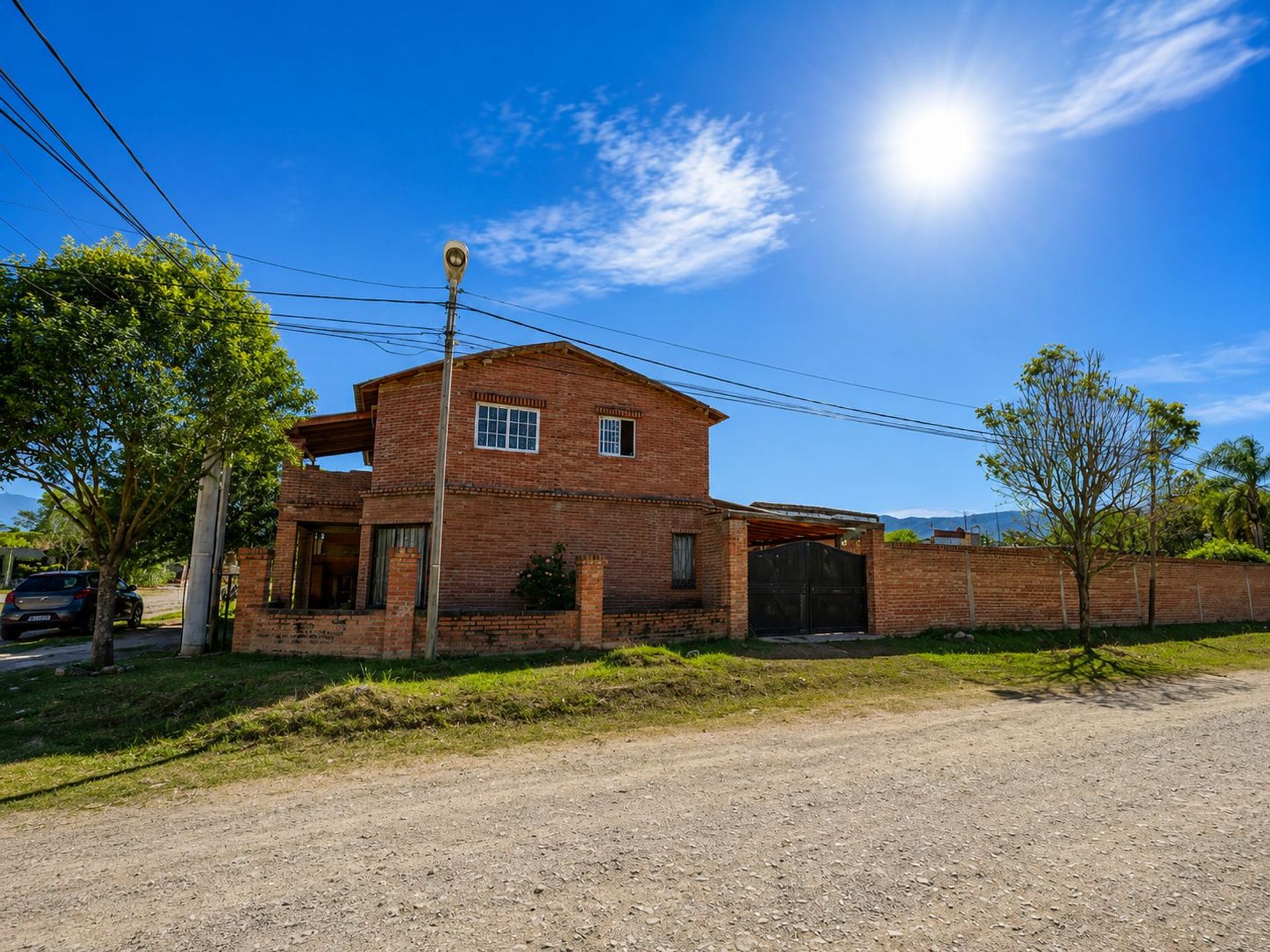 VENTA CASA CON PILETA SAN LUIS, RECIBE DPTO - 18
