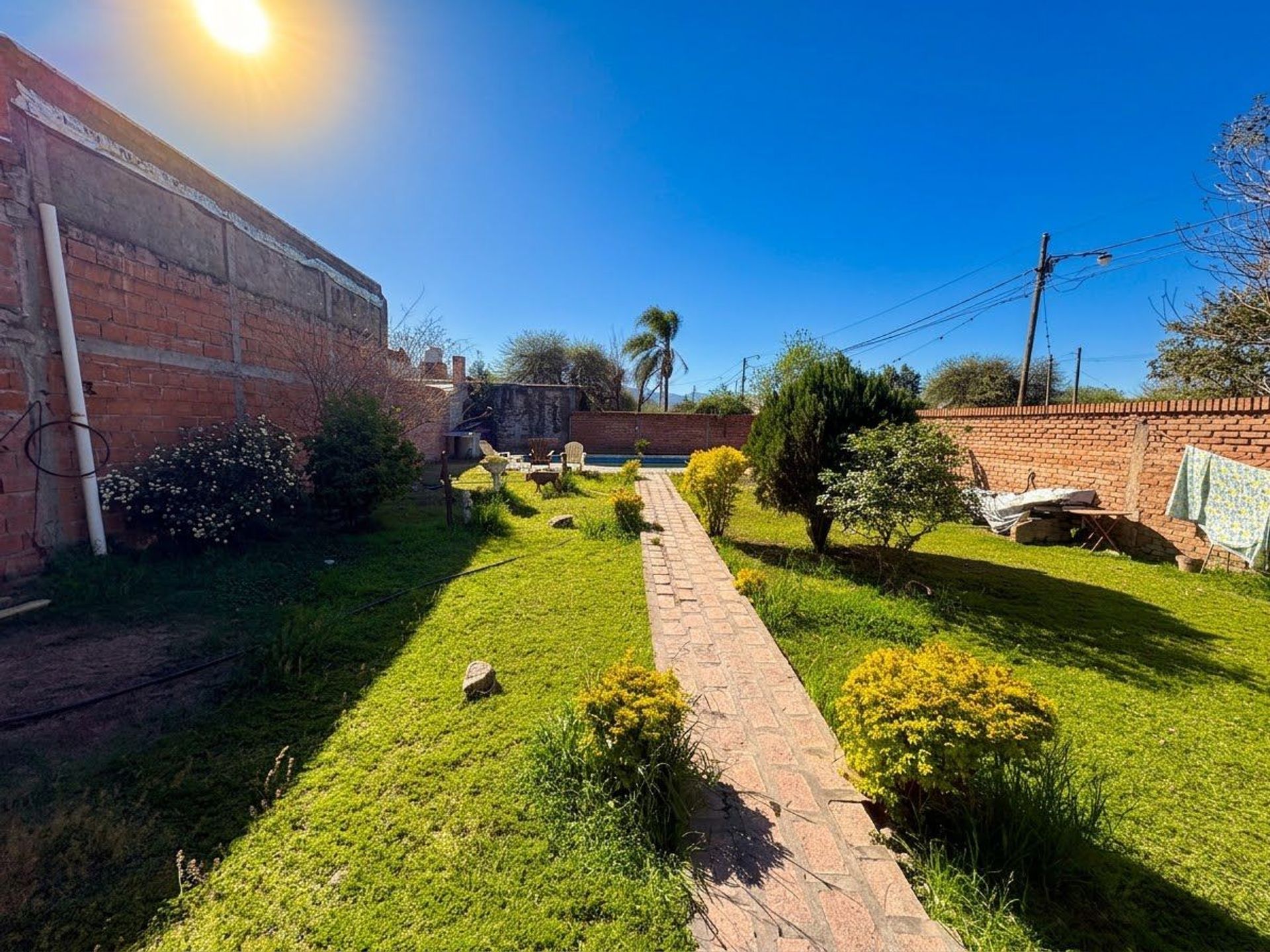 VENTA CASA CON PILETA SAN LUIS, RECIBE DPTO - 19