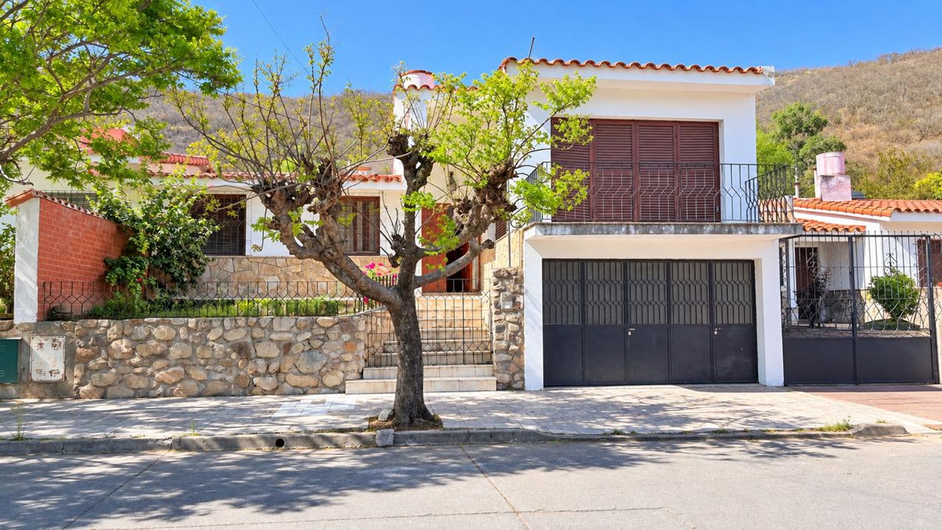 CASA VENTA PORTEZUELO 3 DORMITORIOS C/ COCHERA — foto 2
