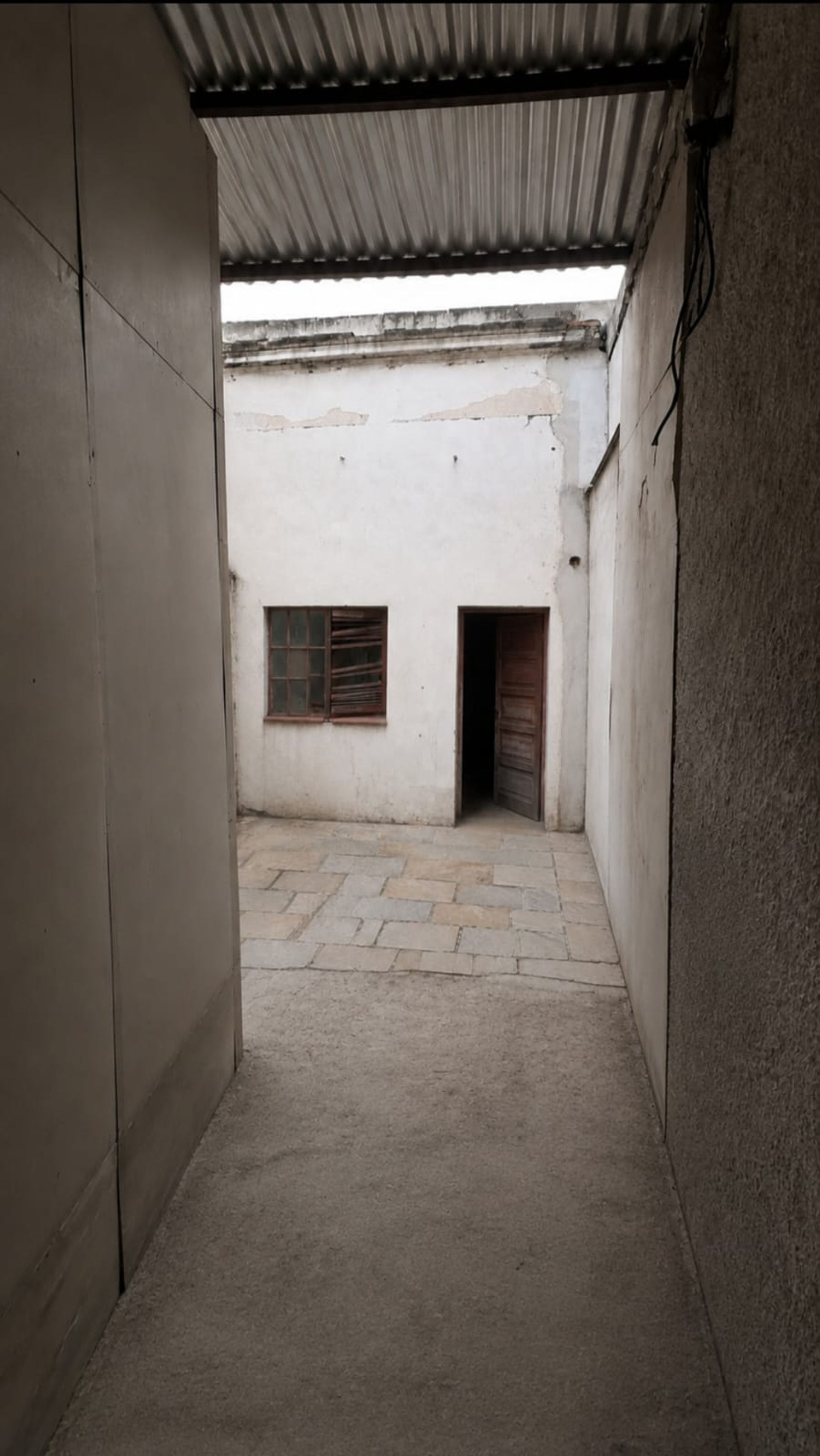 LOCAL COMERCIAL + VIVIENDA ITUZAINGO 500 - 5