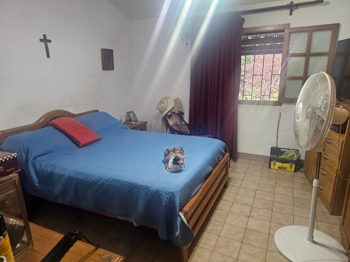 CASA CON PILETA VENTA EN CERRILLOS 4000M2 TERRENO — foto 7