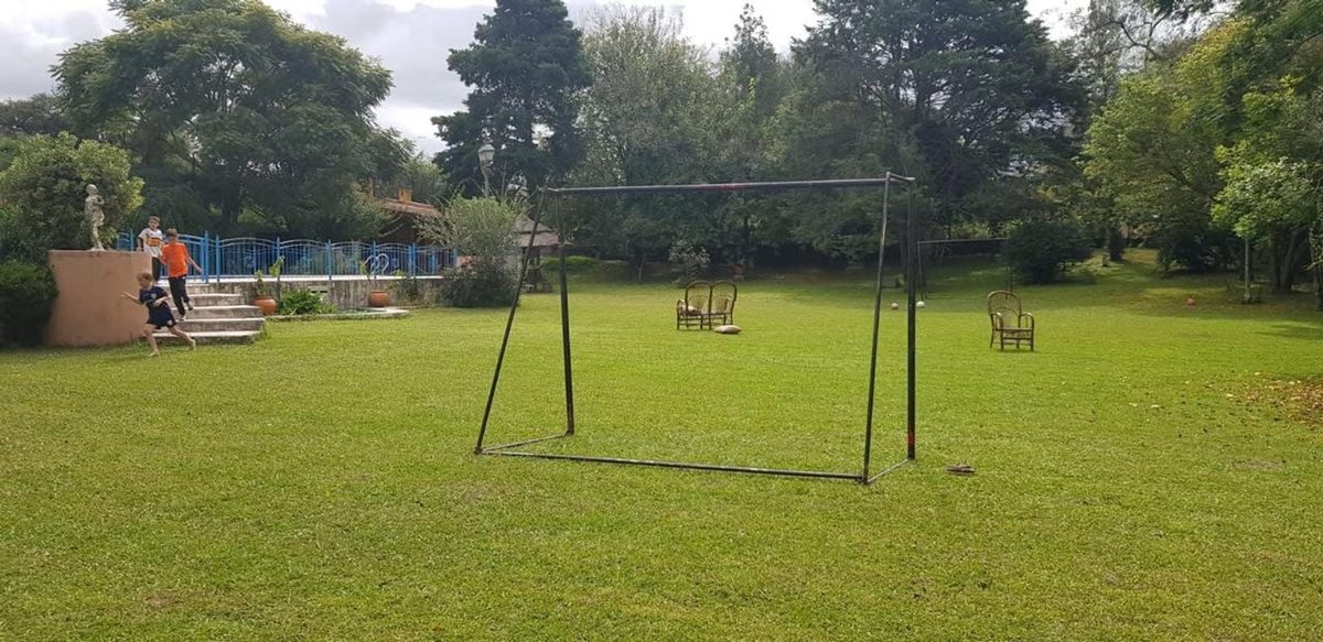 CASA CON PILETA VENTA EN CERRILLOS 4000M2 TERRENO — foto 12