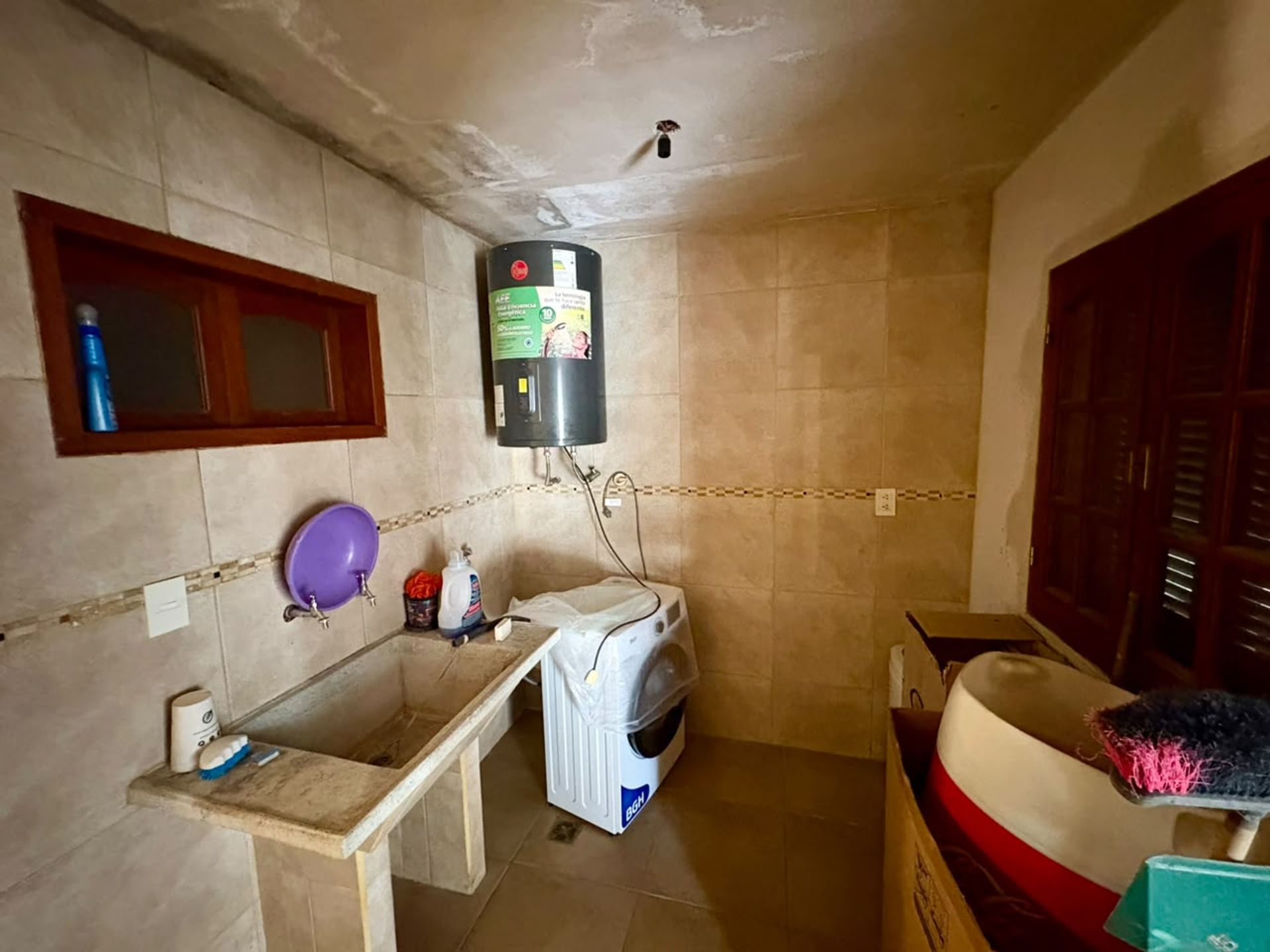 CASA 3 DORM EN VENTA EN LA SILLETA RECIBE AUTO — foto 11