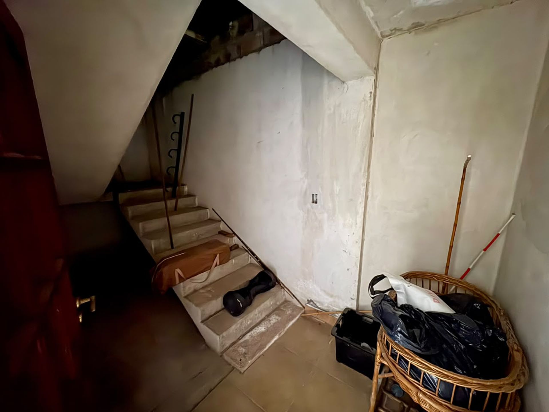 CASA 3 DORM EN VENTA EN LA SILLETA RECIBE AUTO - 17