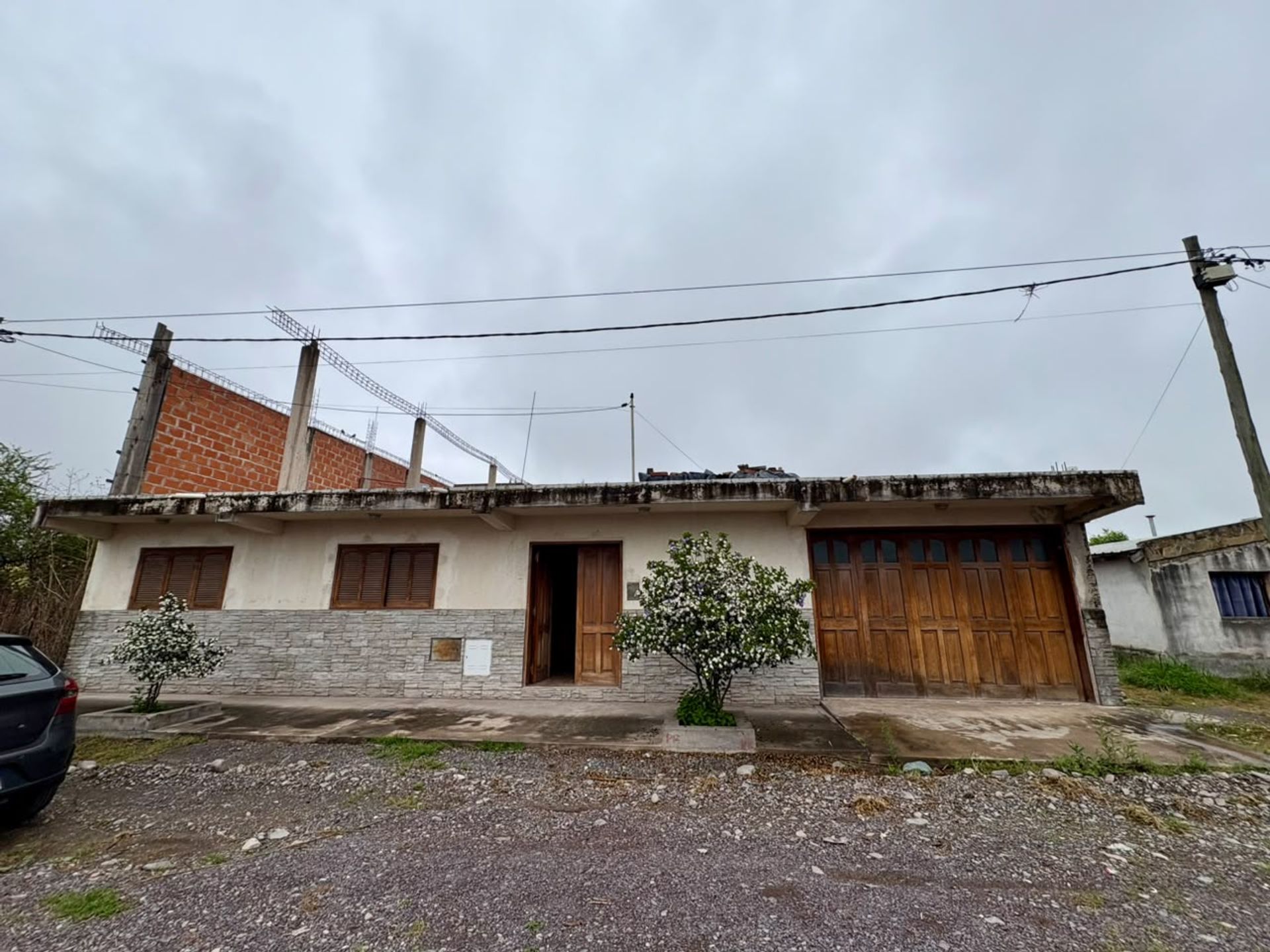 CASA 3 DORM EN VENTA EN LA SILLETA RECIBE AUTO - 19