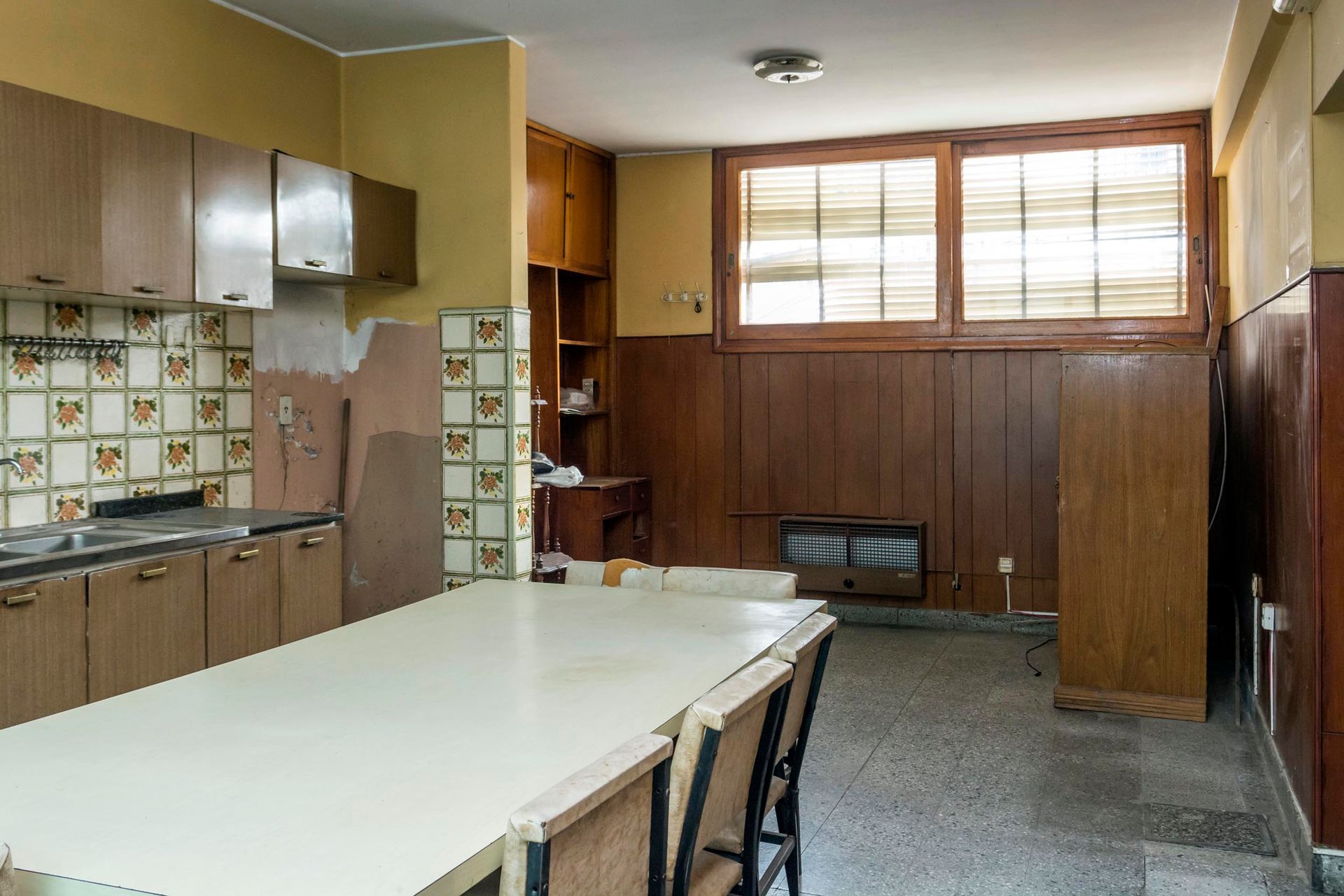 CASA 5 DORMITORIOS VENTA MACROCENTRO EN ESQUINA — foto 3