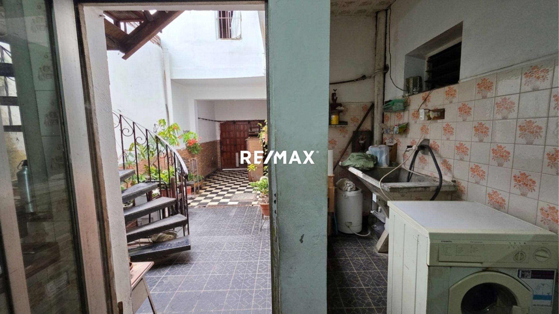 CASA VENTA ZONA SHOPPING EL PORTAL 6 DORMITORIOS — foto 6