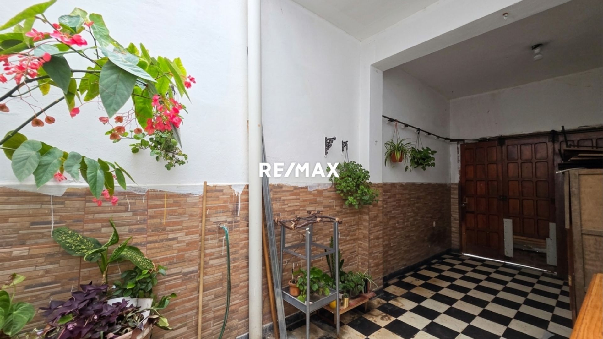 CASA VENTA ZONA SHOPPING EL PORTAL 6 DORMITORIOS — foto 12